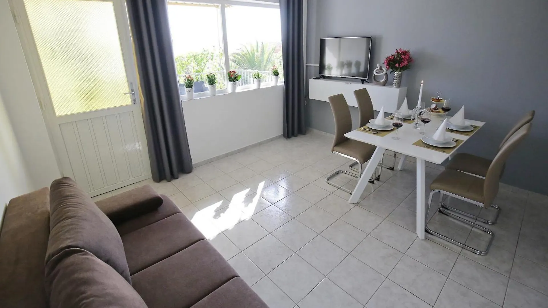 Scenic Holiday Home In Bibinje Near Sea Croatia
