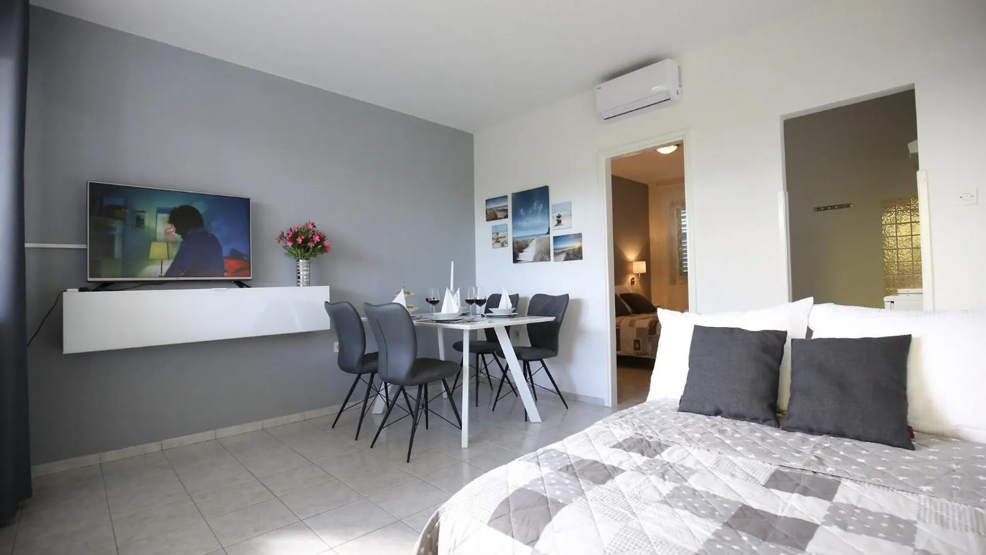 Scenic Holiday Home In Bibinje Near Sea 0*,