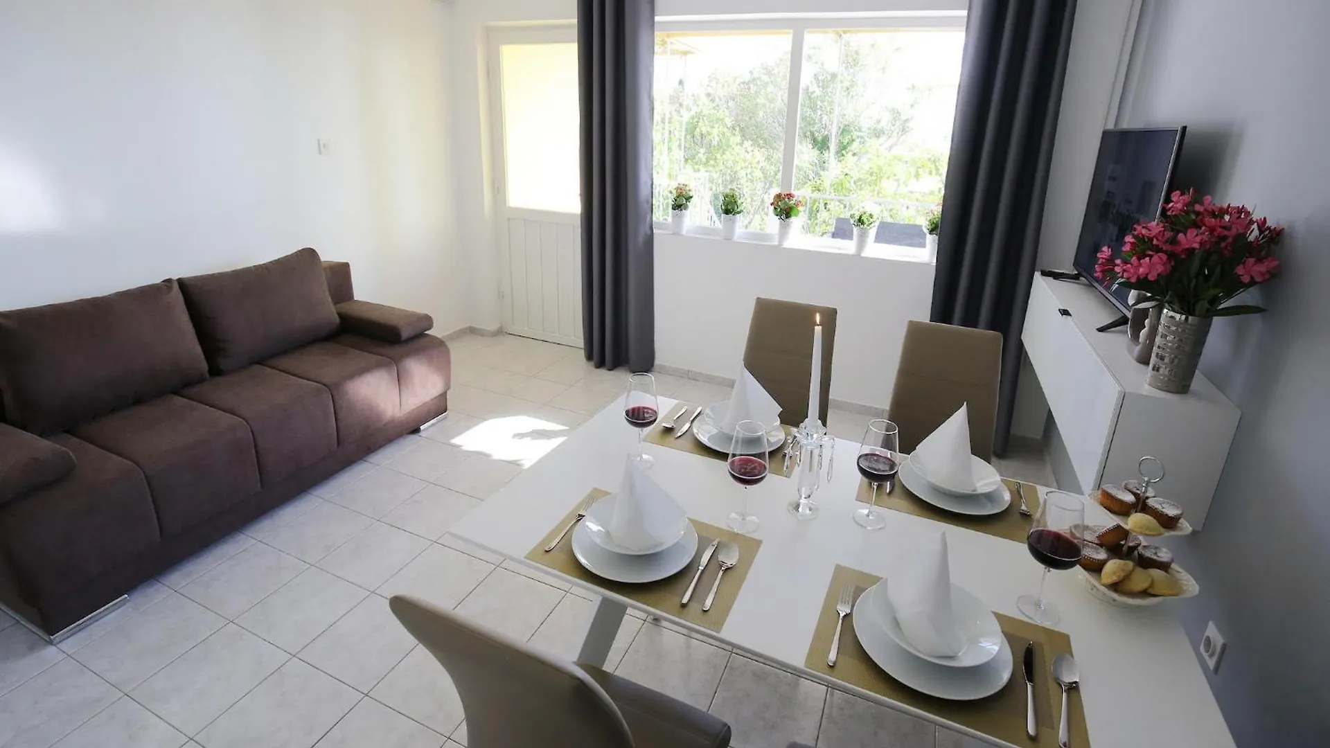 Scenic Holiday Home In Bibinje Near Sea