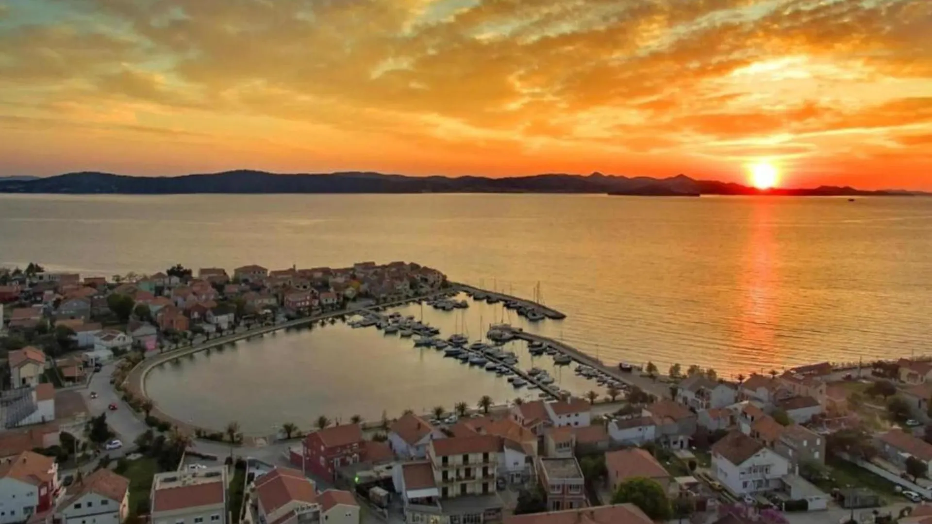 Scenic Holiday Home In Bibinje Near Sea كرواتيا