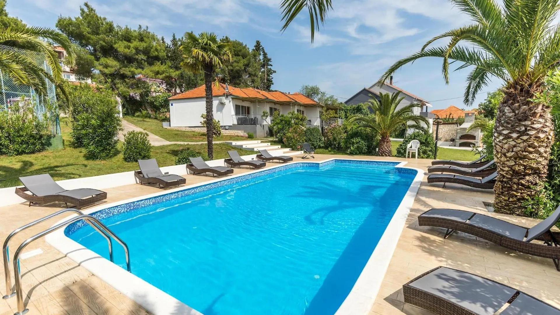 Scenic Holiday Home In Bibinje Near Sea
